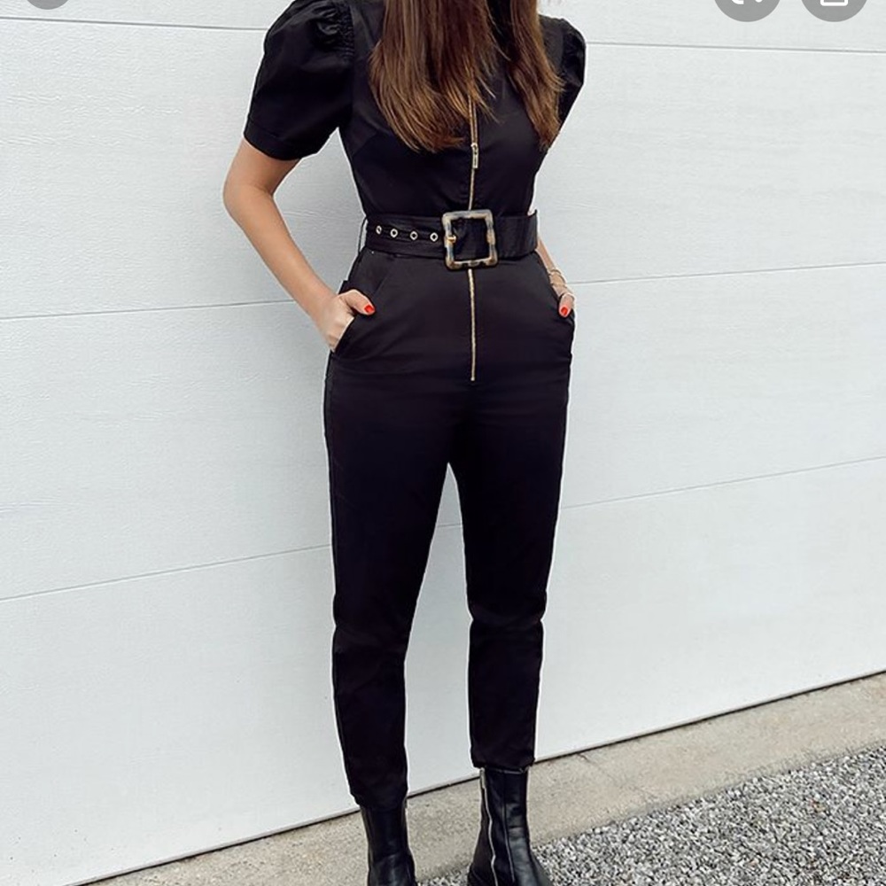 NWT WeWoreWhat Belted Puff-Sleeve Jumpsuit